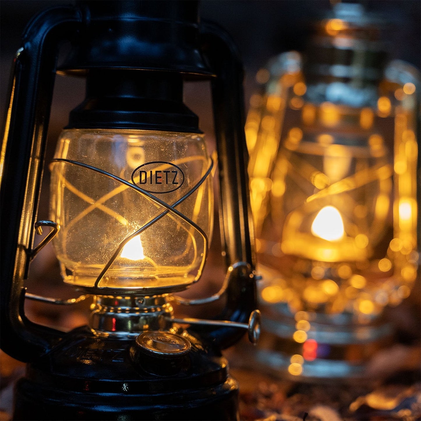 DIETZ Hurricane Lantern D76 Brass Oil Lantern