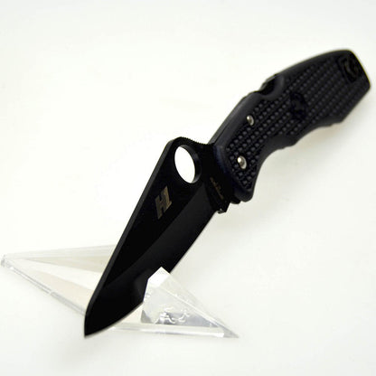 Spyderco knife stand