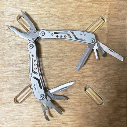 COYOTE CAMP GEAR MULTI TOOL Multi-tool Folding Survival Tool Multi-function Knife Pliers Screwdriver