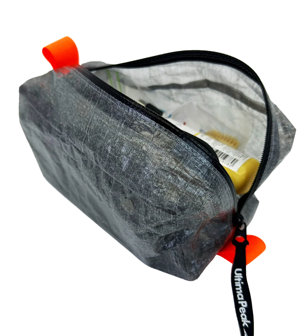 UltimaPeak（ウルティマピーク）AeroStash™（エアロスタッシュ）Dyneema® 超軽量スタッフバッグ 1L パワーバンクポケット付き 13g