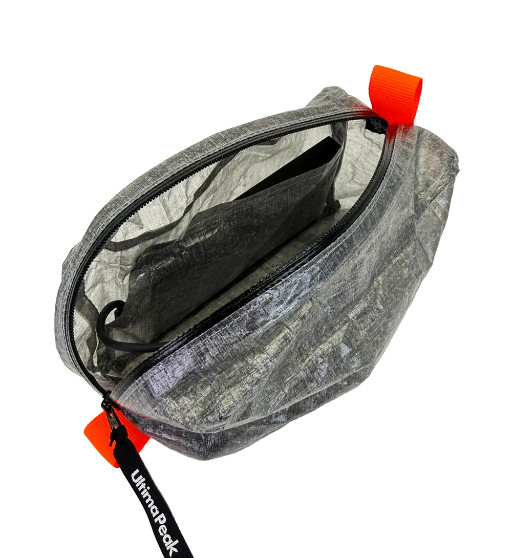 UltimaPeak（ウルティマピーク）AeroStash™（エアロスタッシュ）Dyneema® 超軽量スタッフバッグ 1L パワーバンクポケット付き 13g