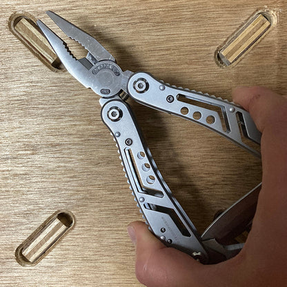 COYOTE CAMP GEAR MULTI TOOL Multi-tool Folding Survival Tool Multi-function Knife Pliers Screwdriver