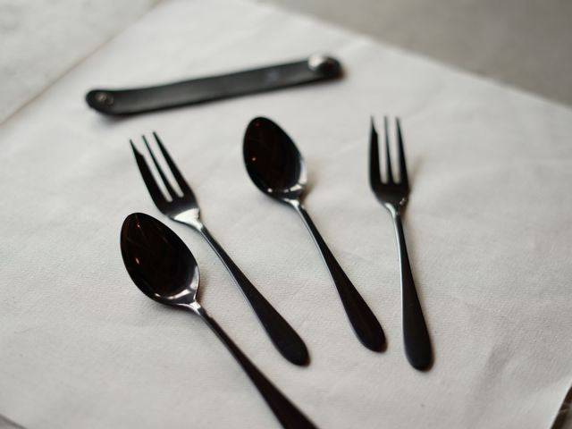 96 KURO】カトラリー贈りものパッケージCつやつや｜鏡面ステンレス小