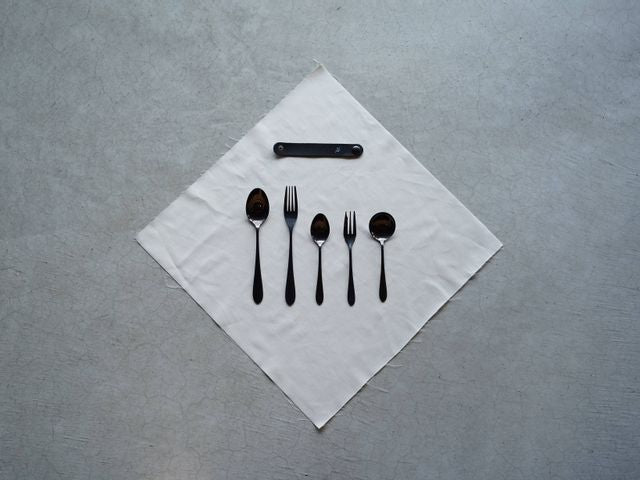 【96 KURO】カトラリー贈りものパッケージBつやつや｜鏡面ステンレス製フルセット・日本製ギフト