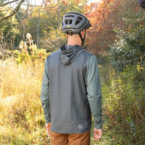 COGNATIVE MTB（コグナティブMTB）  Highland Thermal Fleece-Lined Hoodie Jersey （ハイランド サーマル フリースラインド フーディージャージ）