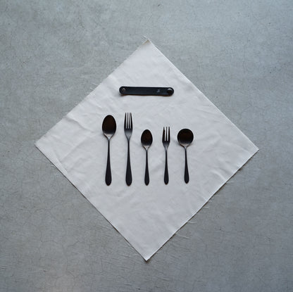 【96 KURO】カトラリー贈りものパッケージBざらざら｜黒染めステンレス製フルセット・日本製ギフト