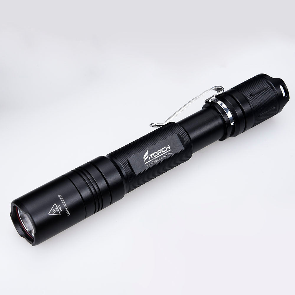 Fitorch EC20 550 LUMENS FLASHLIGHT フィトーチ フラッシュライト 550ルーメン LED