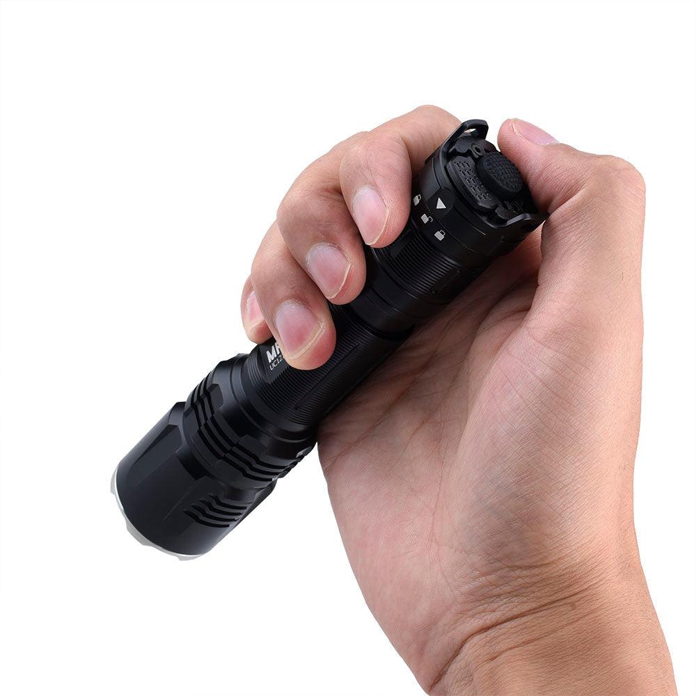 Fitorch MR26 RECHARGEABLE LED FLASHLIGHT フィトーチ LEDフラッシュライト 充電式 LED懐中電灯 1800ルーメン